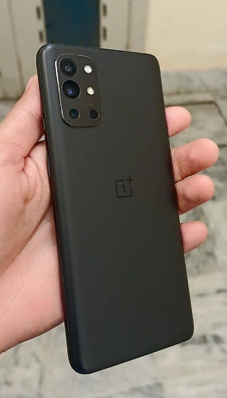 OnePlus 9R 5