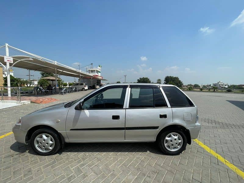 Suzuki Cultus VX 2016 1