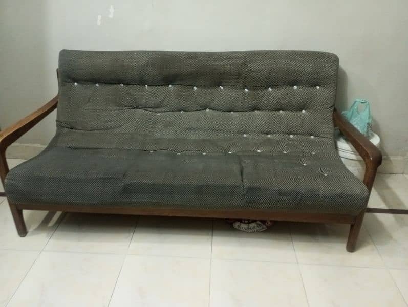 3 seater sofa 1