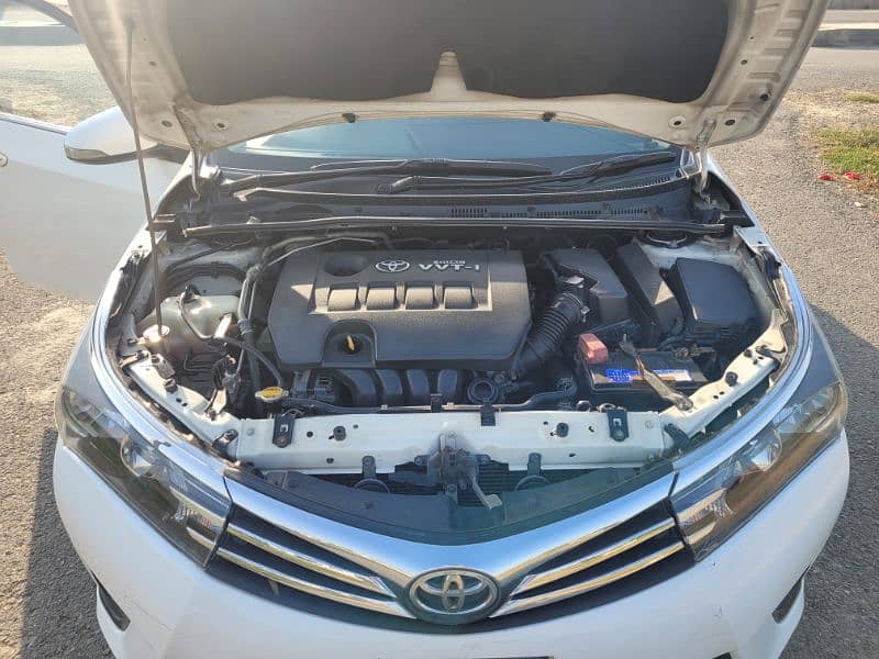 Toyota Corolla Altis 2014 Cruisetronic 8