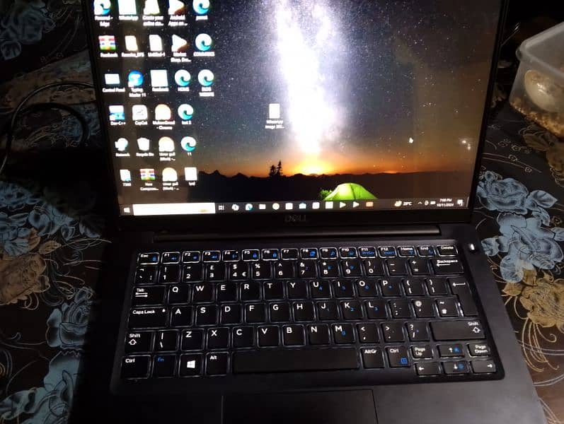 Laptop Dell core i5 8th generation 8