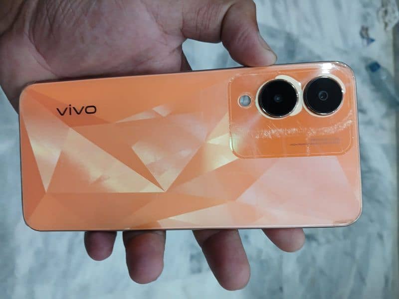 vivo y17s 4