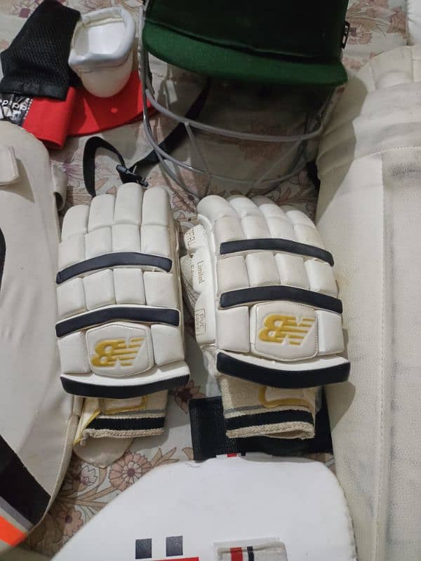 CRICKET FULL EQUIPMENT 4