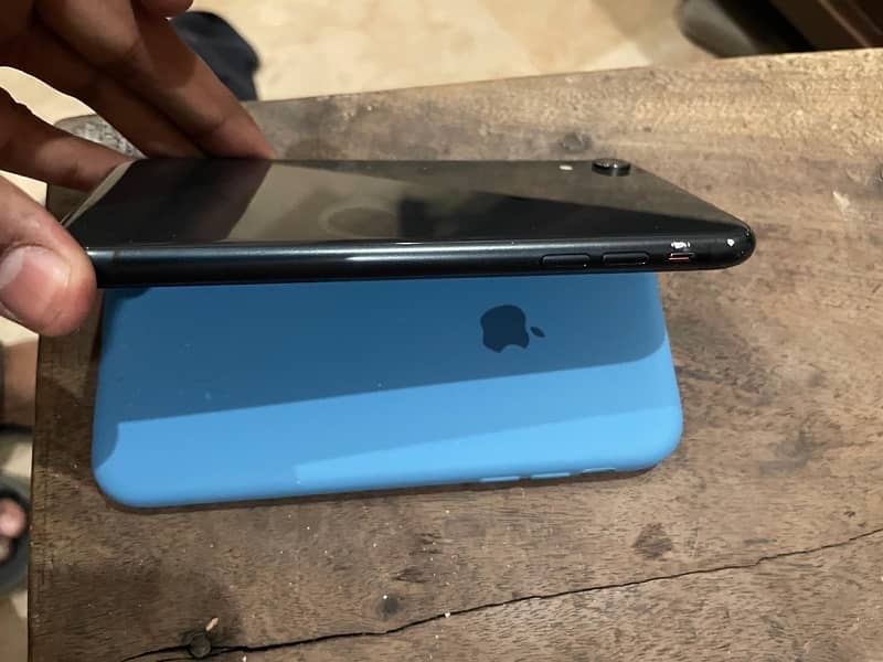 Iphone Xr Non pta factory unlock 5