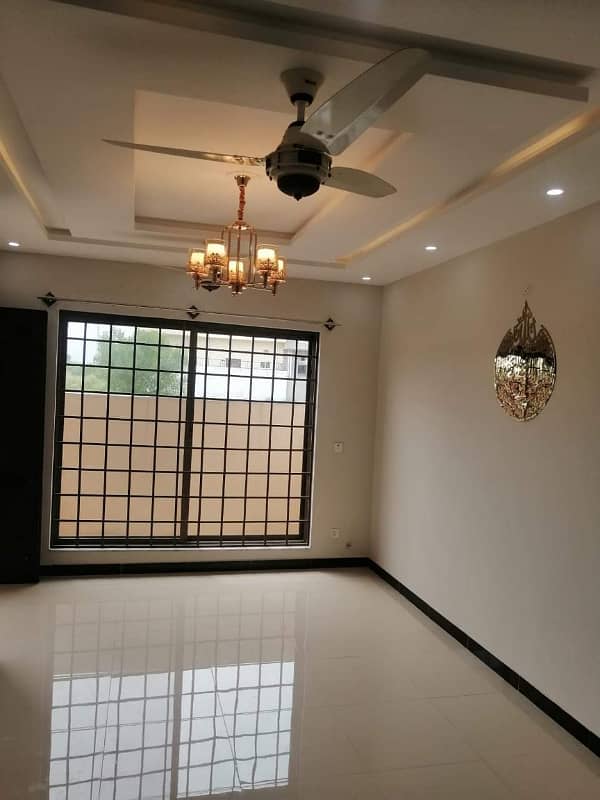 House FOR RENT IN GULBERG GREEN ISLAMABAD 3