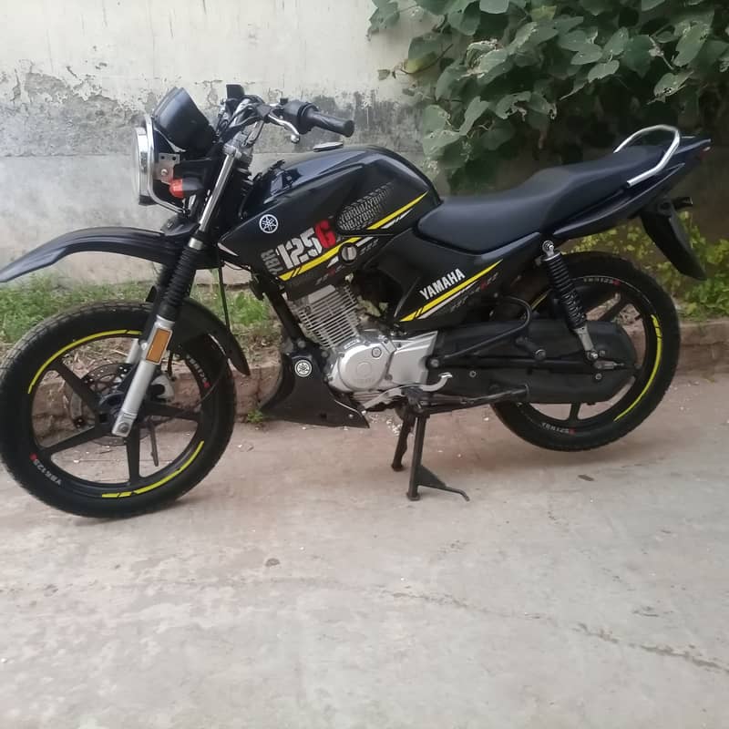 Yamaha YBR 125G Model  (2022) 6