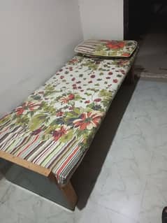 2 single bed with Metres