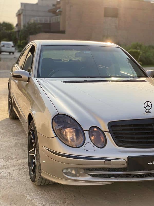 Mercedes E Class 2004 1