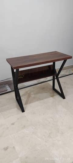 Computer Table for sale