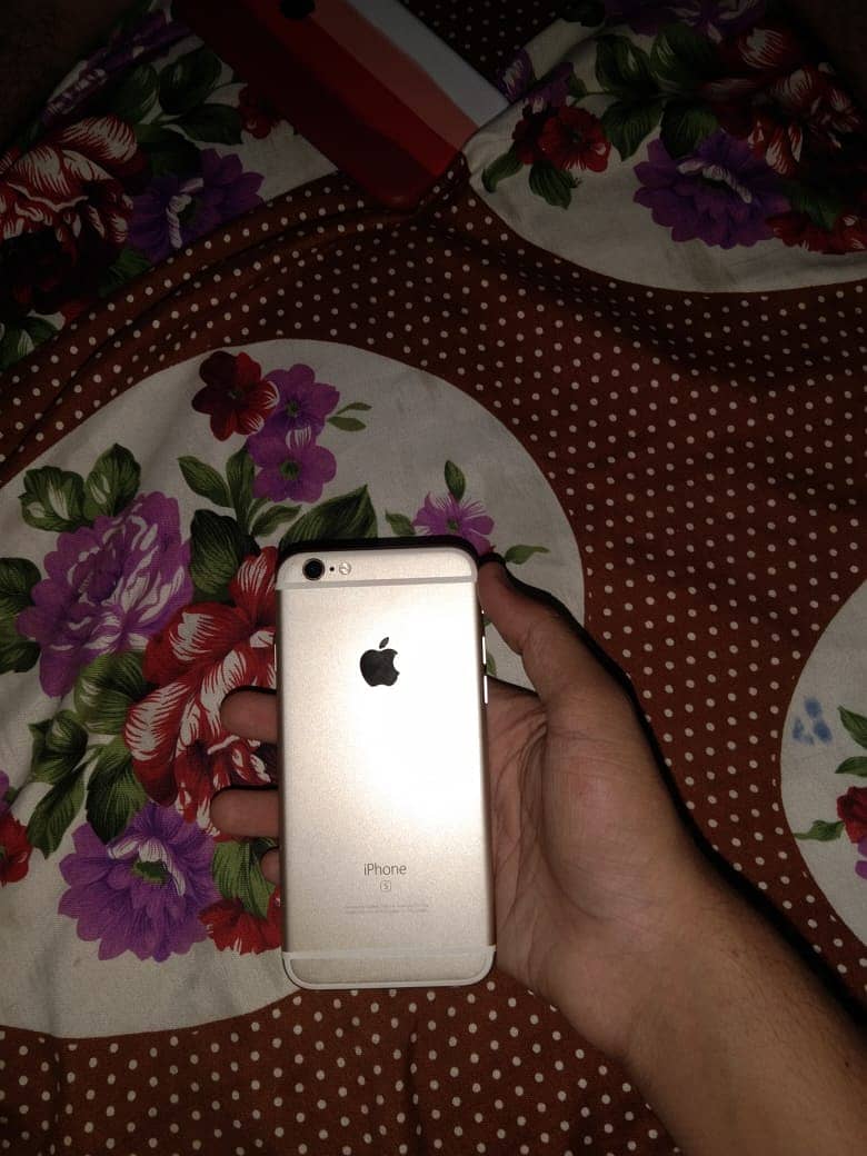 iPhone 6s roze gold colour 32 gb all ok condition 10