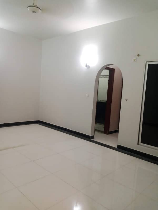 3 BED DD GROUND FLOOR PORTION FOR RENT IN GULISTAN E JAUHAR 6