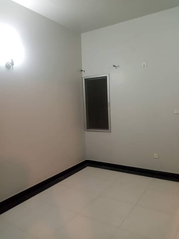 3 BED DD GROUND FLOOR PORTION FOR RENT IN GULISTAN E JAUHAR 7