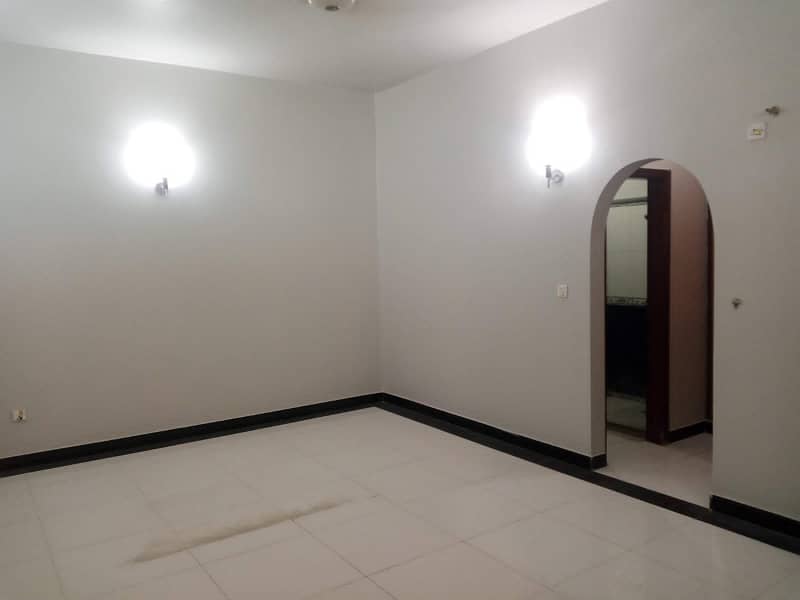 3 BED DD GROUND FLOOR PORTION FOR RENT IN GULISTAN E JAUHAR 9