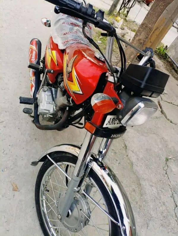 Honda 125 lush condition 2023 registered 1