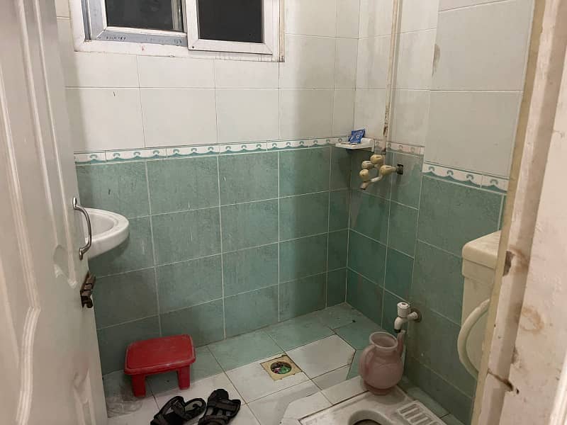 2 Bedroom Flat for Rent In G-15 Markaz Islamabad 4