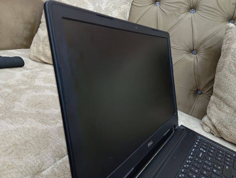 Dell laptop 6th generation I3 5