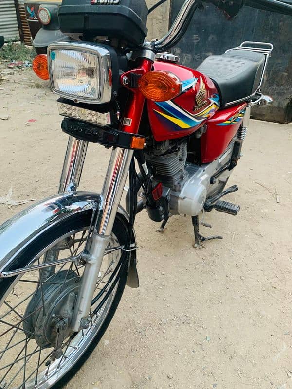 Honda cg 125 karachi num first owner 3