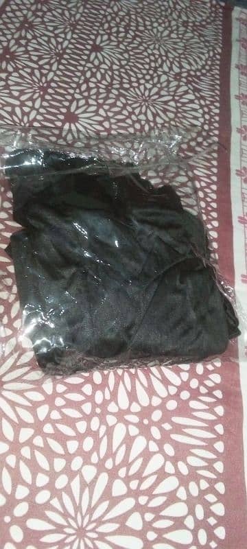 tracksiut chest 17 inches  length 24 inche trouser size : 32 inch 0