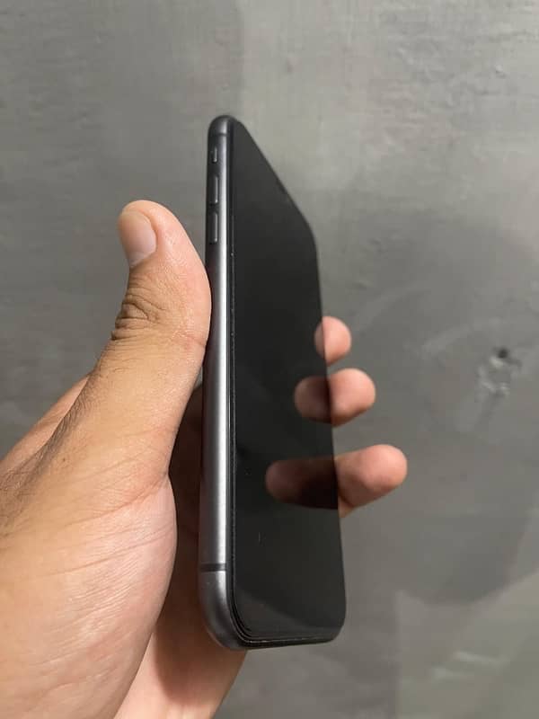 Iphone 11 (128 gb) 2