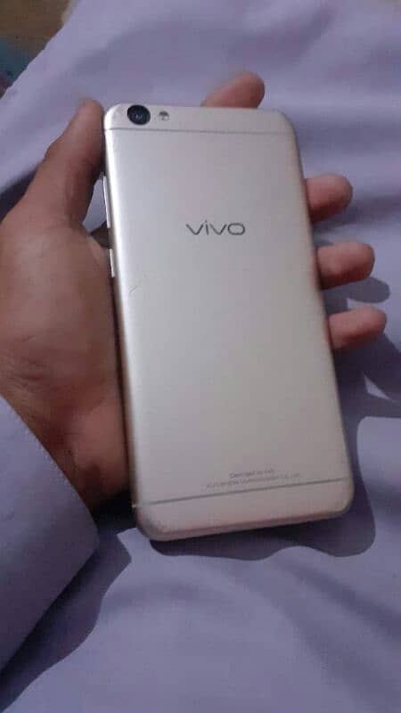 vivo y64     4Gb  pta aproved 2