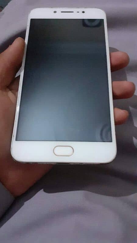 vivo y64     4Gb  pta aproved 4