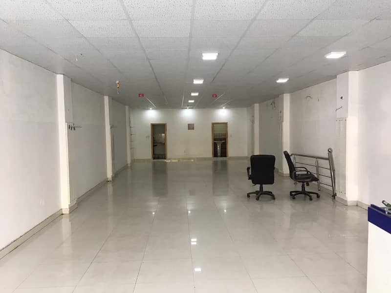 grocery hall for rent in johar town near main road rushing area suiteable point for grocery store and other setup 1