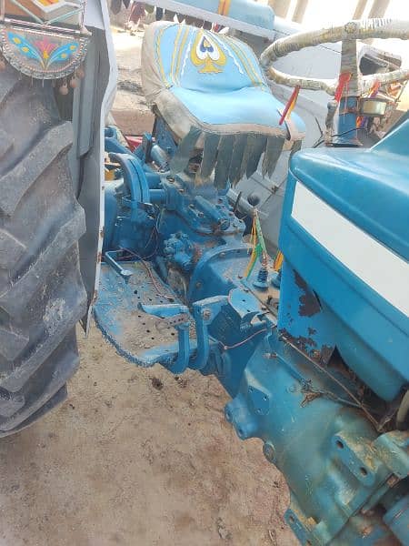 Ford 4600 tractor 4