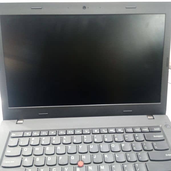 Lenovo T460 i5 - 6th - Generation  8GB - RAM  256GB - SSD . . urjent'S' 4