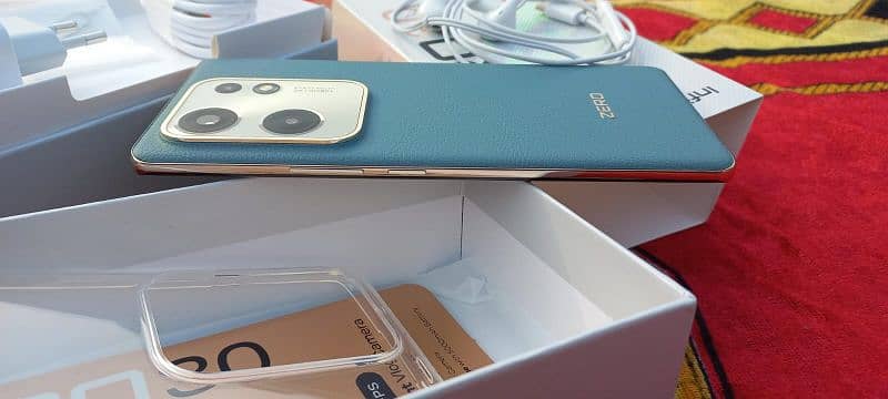 Infinix Zero 30 4G Brand New PTA Approved. My Whtsp Number 03285226137 0