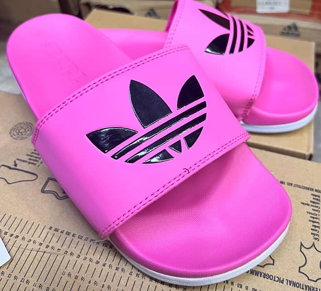 adidas adillete comfort slides 4