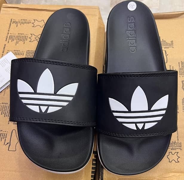 adidas adillete comfort slides 5