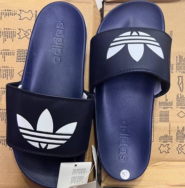 adidas adillete comfort slides 6