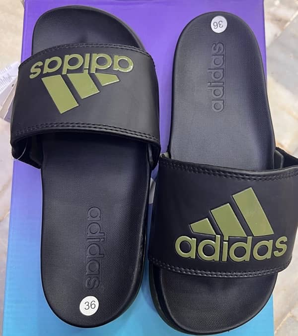 adidas adillete comfort slides 11