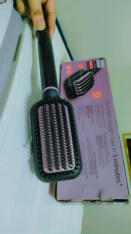 Philips heated Straightener hairs brush original UAE model. 9