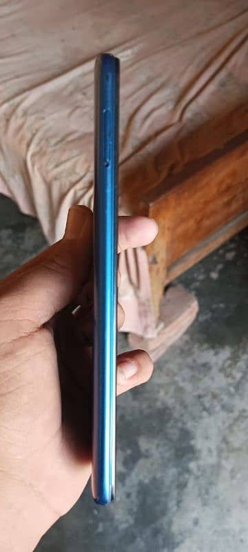 Infinix smart 6 ram/rom 4/64 what'sapp number 03435139152 3