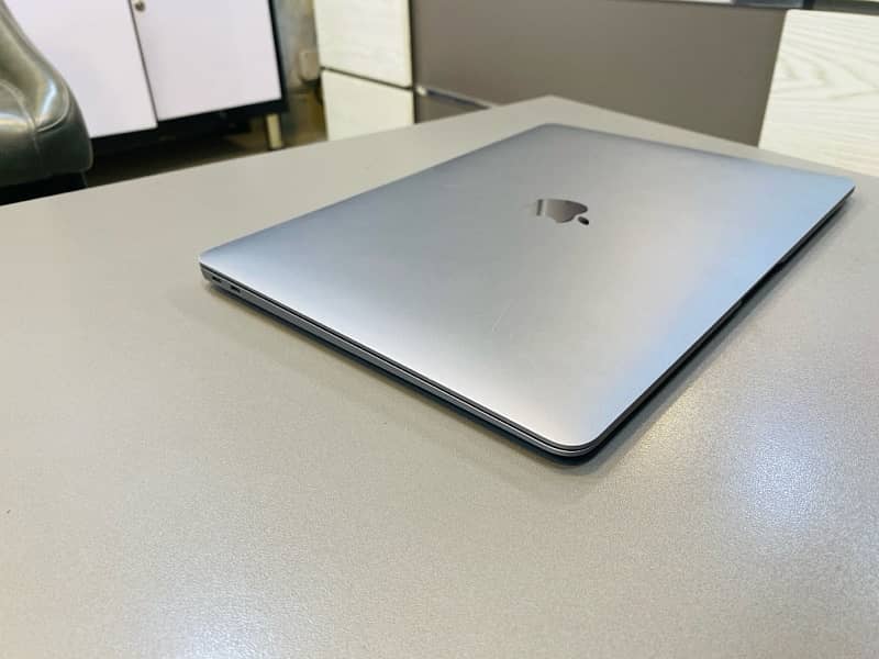 13” MacBook Air 2020 i5/16/512 7