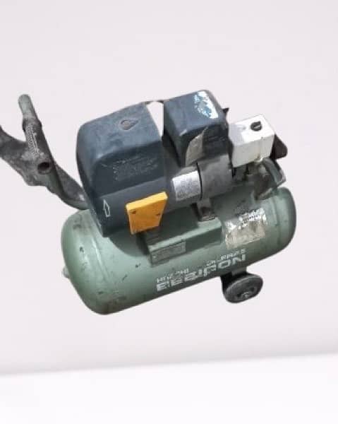 Hitachi Japan air compressor oil free 2