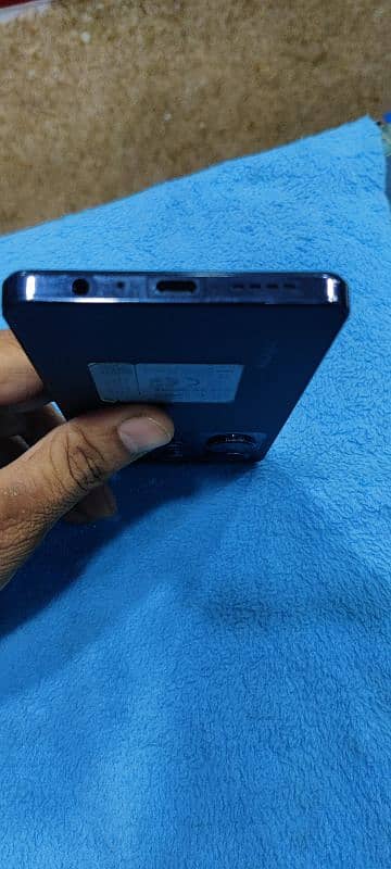 infinix note 30 charger box nhi h 4