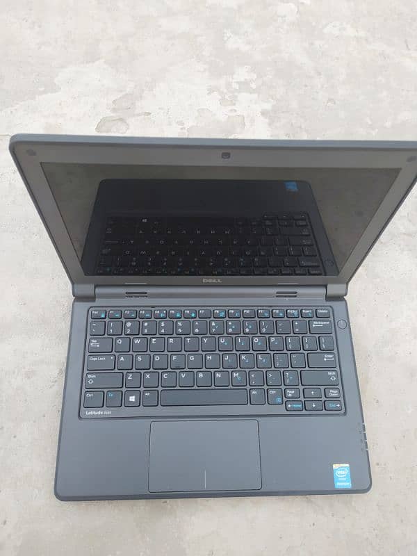 Dell touch screen 4/128 window 10 2