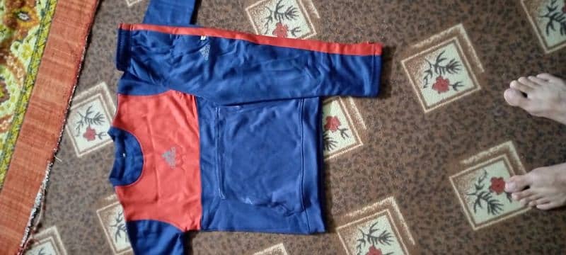 CHILD TRACK SUITS SIZE 24,26,28,30,32,34,36 2