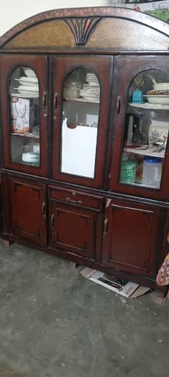 showcase good condition 0