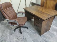 Office counter table and chair