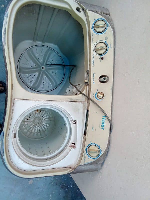 Hair machine washing and spinner attached model fresh condition 1