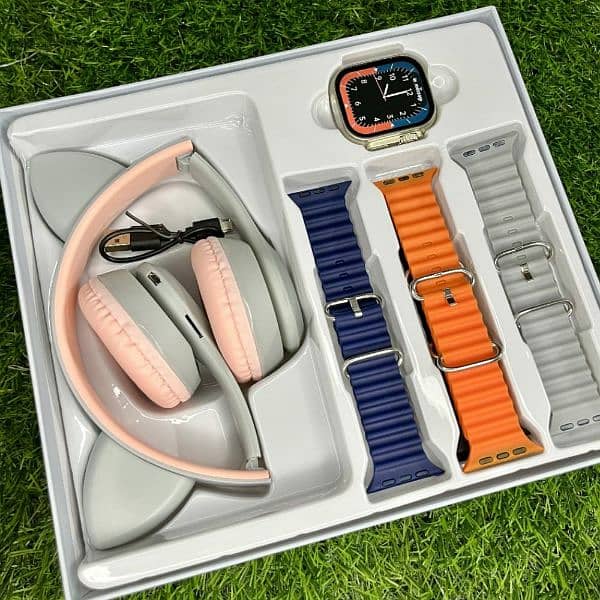 ultra smart watch with three straps and headphone 0