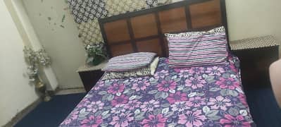 Double bed with 2 side tables and mattress