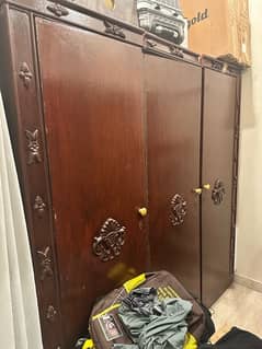 STUNNING SPACIOUS WARDROBE FOR SALE!