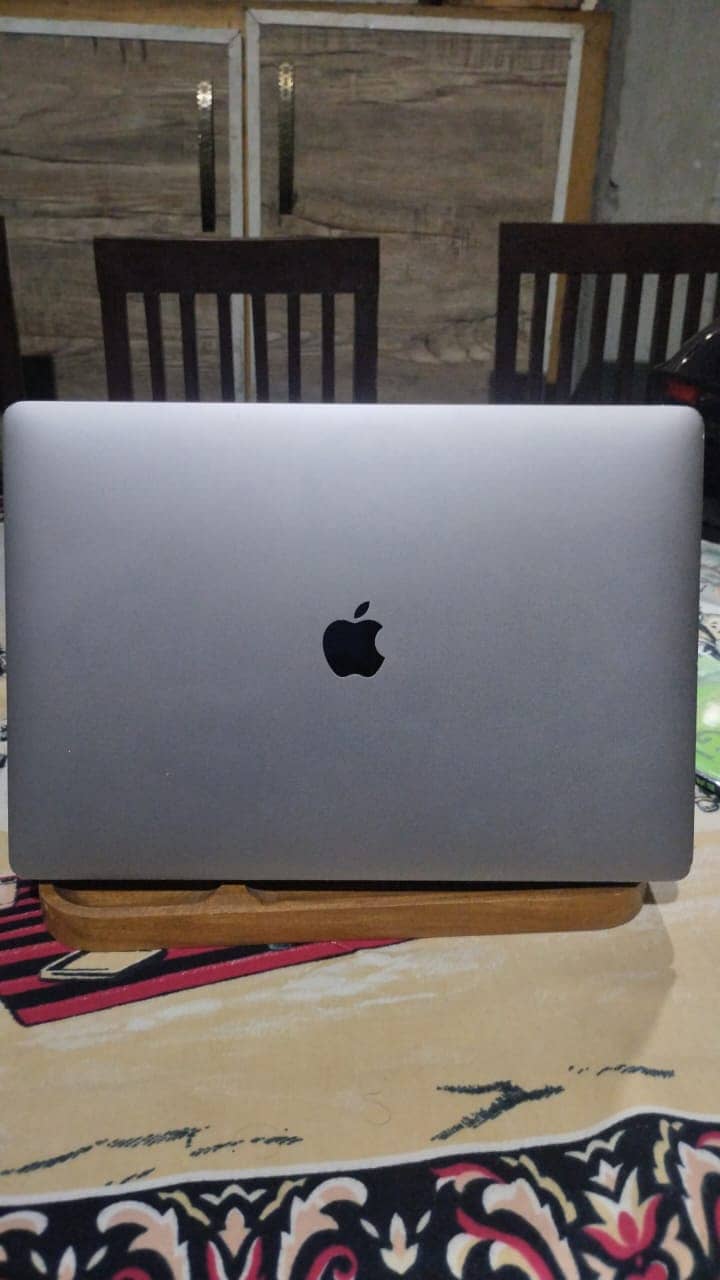 MacBook Pro Core i9 15" inch 2