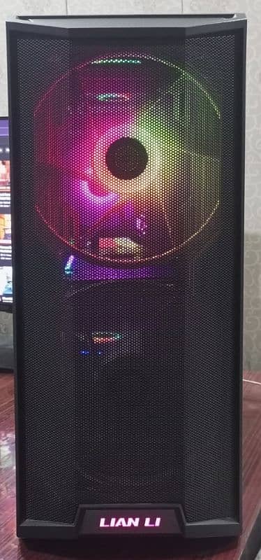 Gaming PC with Ryzen 7 5700x and Rtx 3070 1