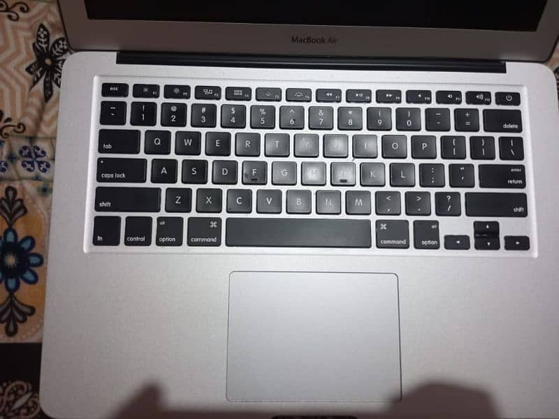 Apple macbook Air 2017 For Sale 1