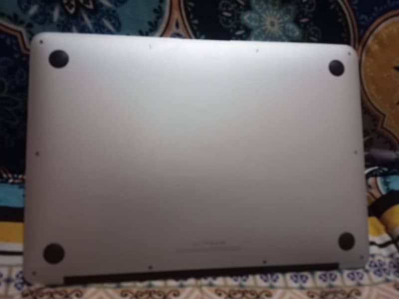 Apple macbook Air 2017 For Sale 2